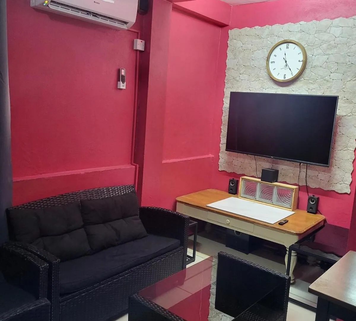 Comfortable Modern Studio Villa كاسترايْزْ